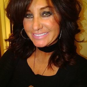 Meet your Posher, Hallie